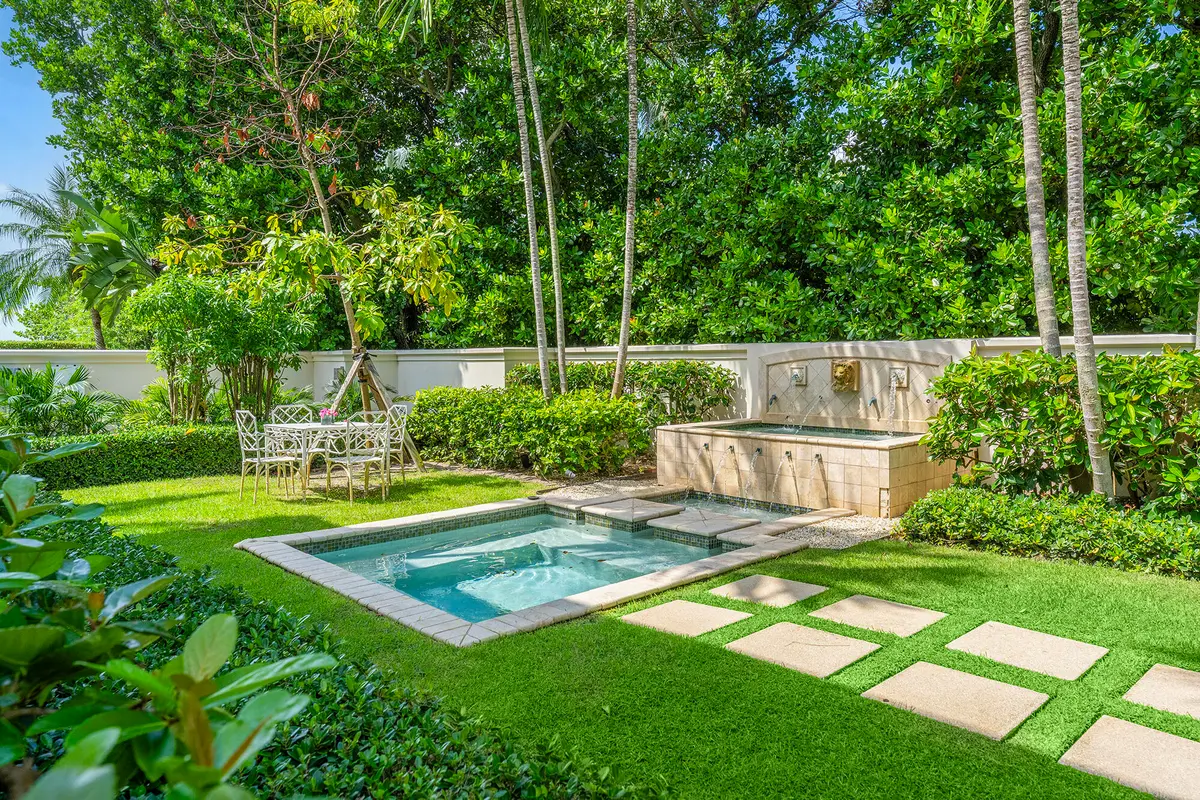 Spa at 13 Via Vizcaya, Palm Beach