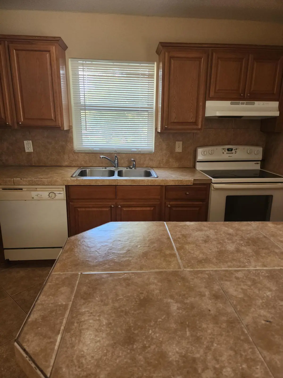 4150woodside3kit2 at 4150 WOODSIDE Drive 1-4, Coral Springs