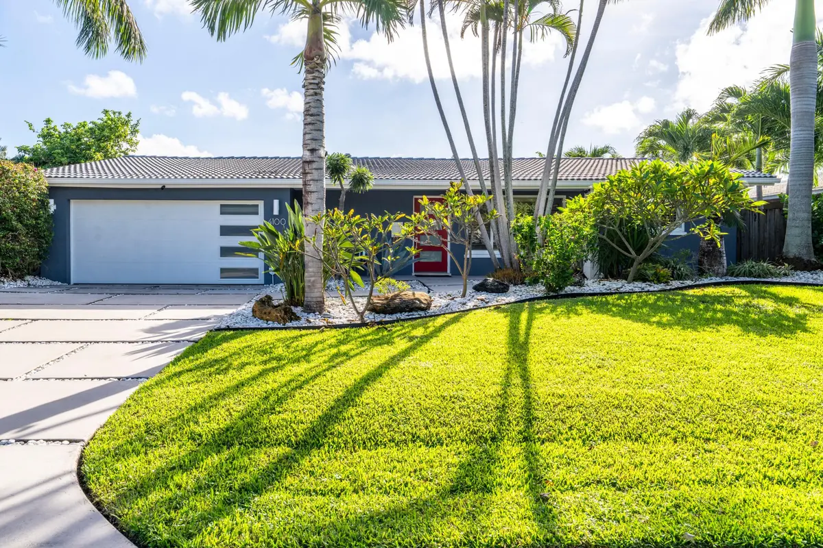 002-012-Front of Home-4000x2667 at 4100 NE 15TH Terrace, Oakland Park