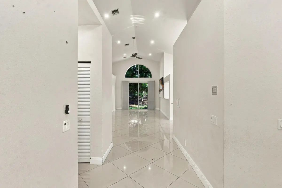 6355 NW 80th Dr_022 at 6355 NW 80th Drive, Parkland