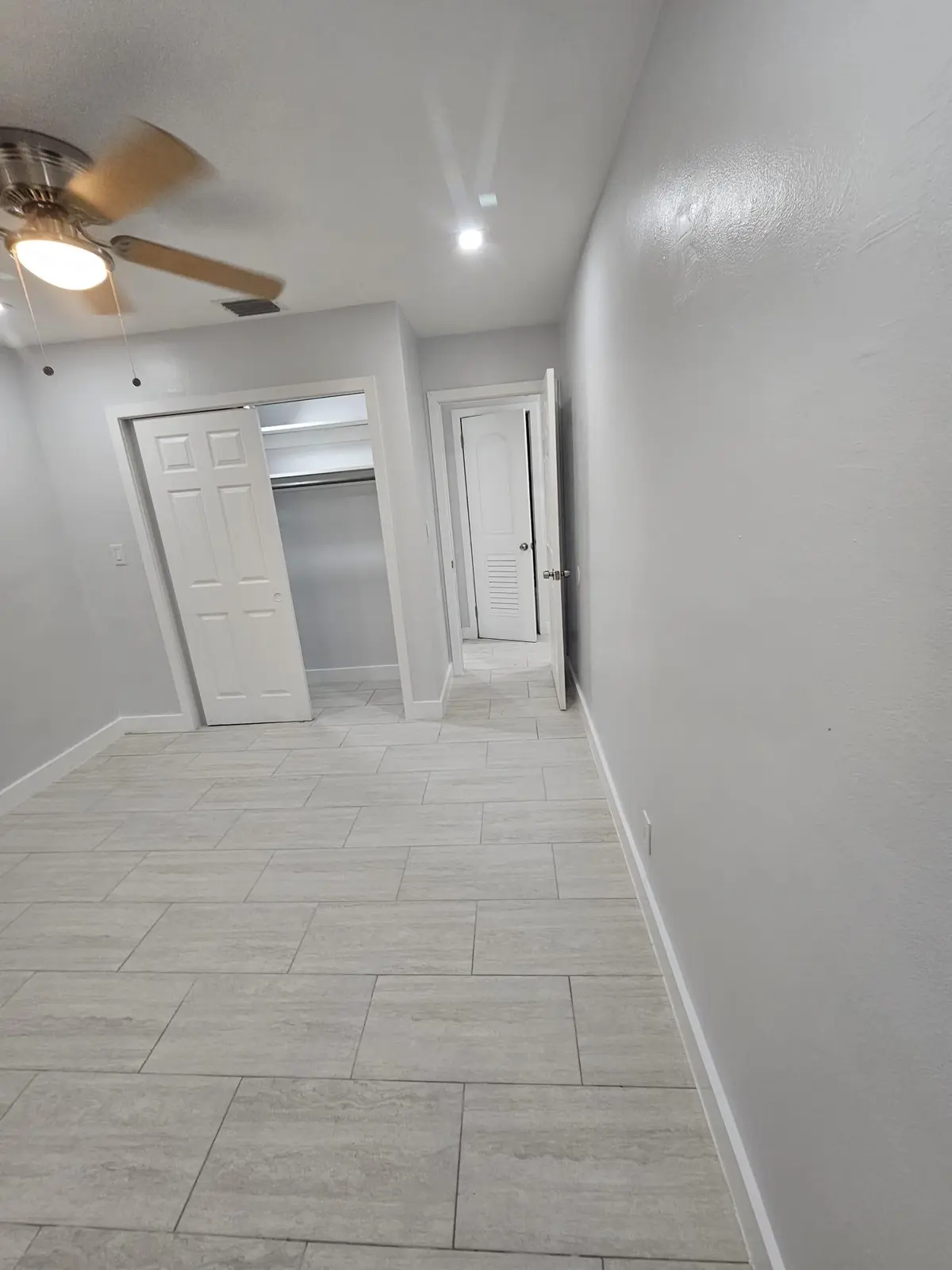 dcd9da02-95fc-4944-b021-933f20525351 at 2040 SW 41st Avenue #3, Fort Lauderdale