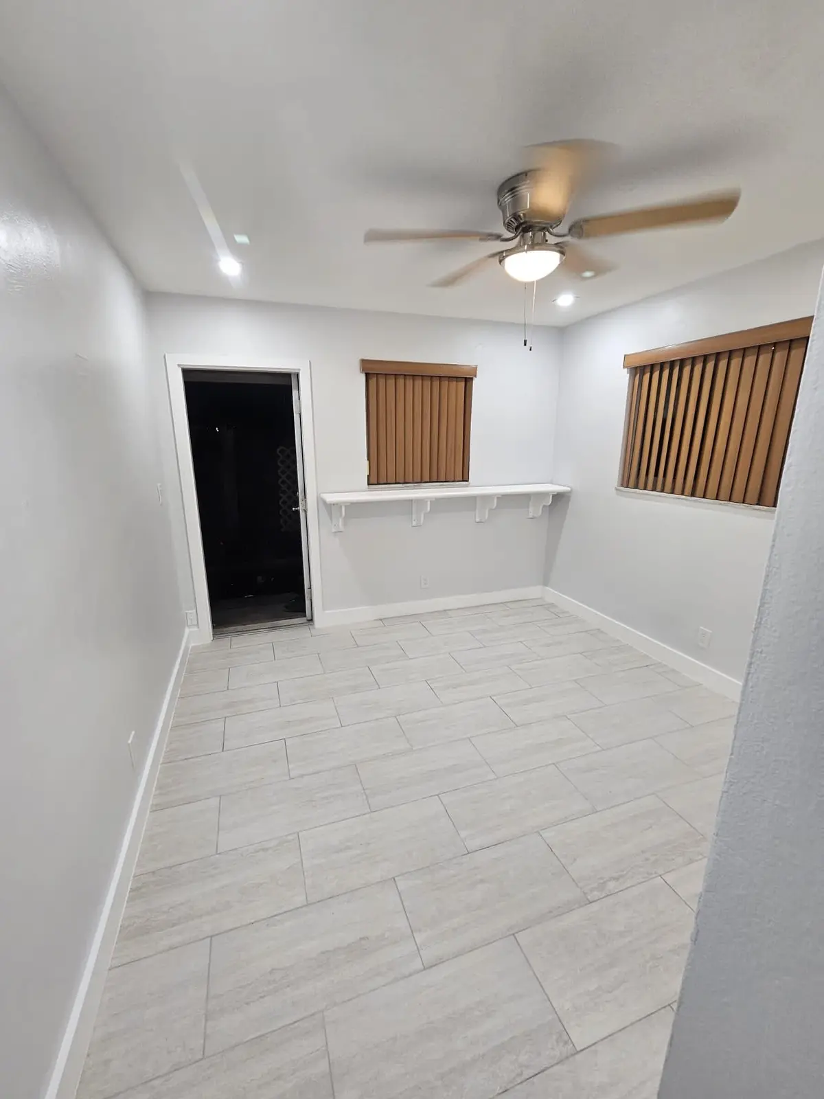 f73a7cd7-a899-4130-a76e-f6d023b03635 at 2040 SW 41st Avenue #3, Fort Lauderdale