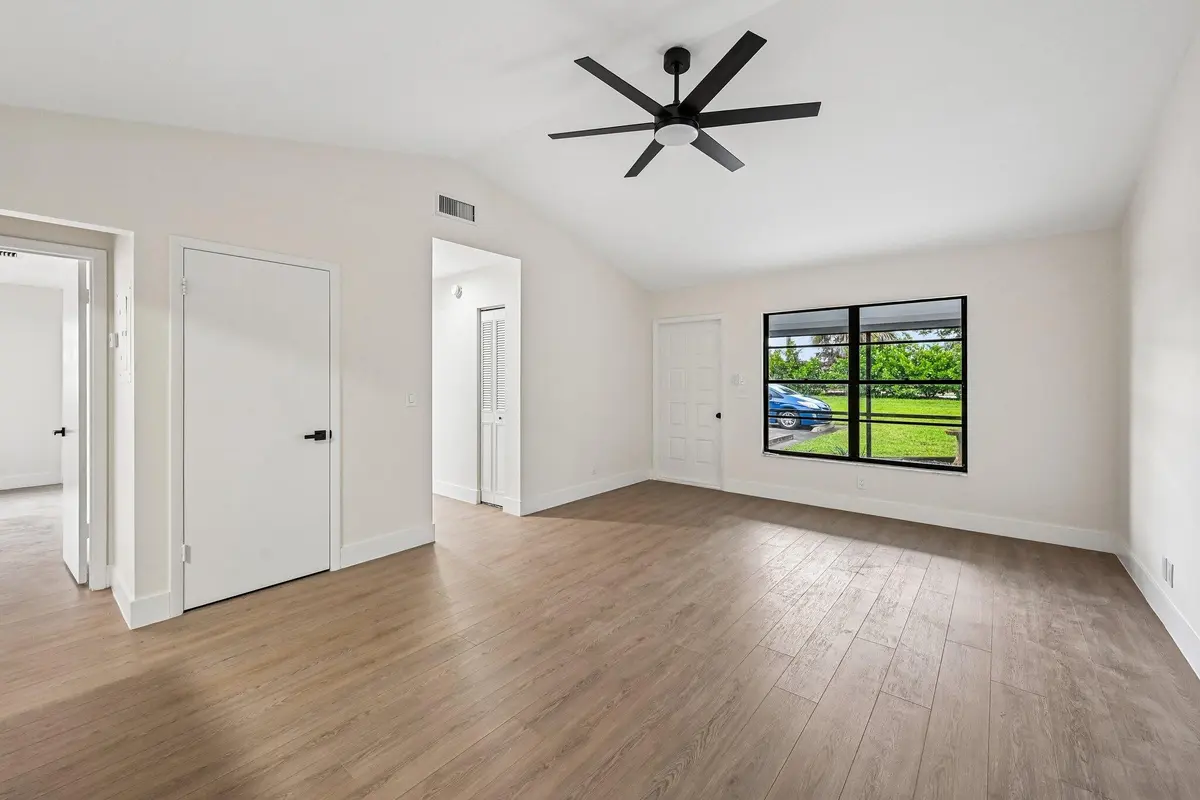 4-web-or-mls-SE Hobe Ridge Ave-S2905-004 at 9095 SE Hobe Ridge Avenue, Hobe Sound