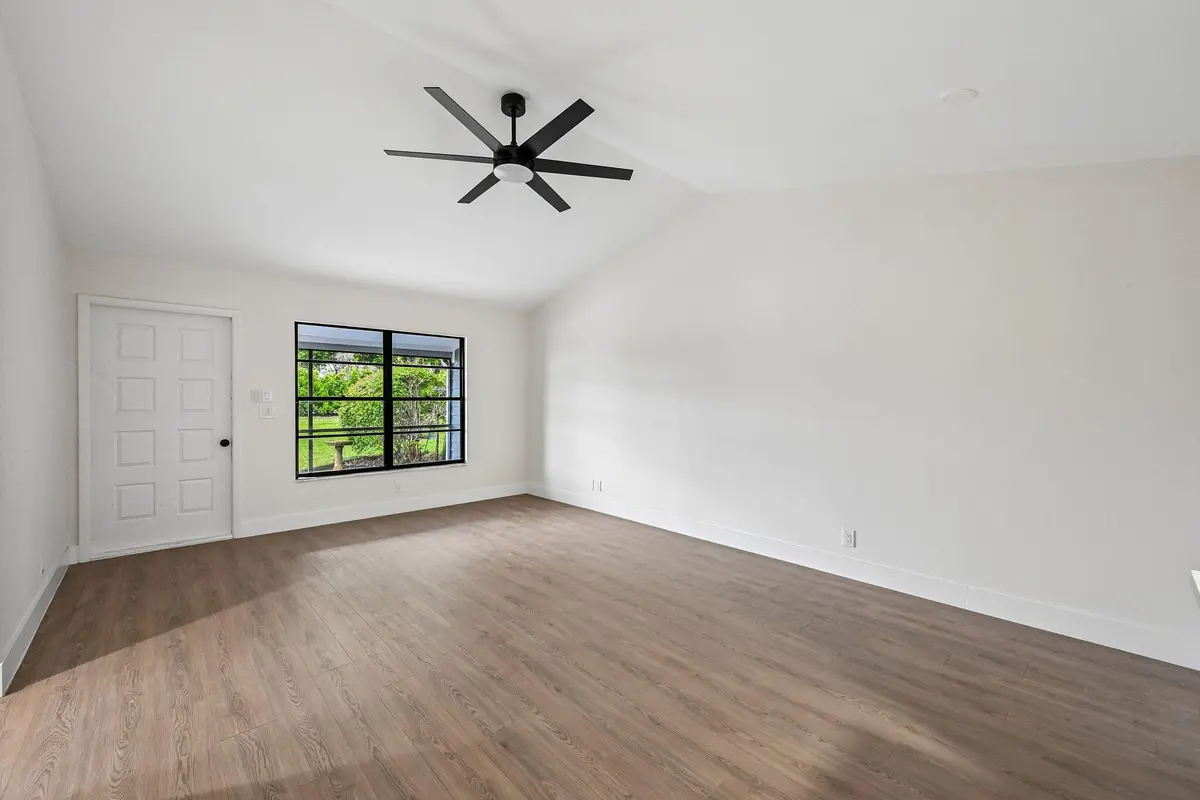 5-web-or-mls-SE Hobe Ridge Ave-S2905-005 at 9095 SE Hobe Ridge Avenue, Hobe Sound
