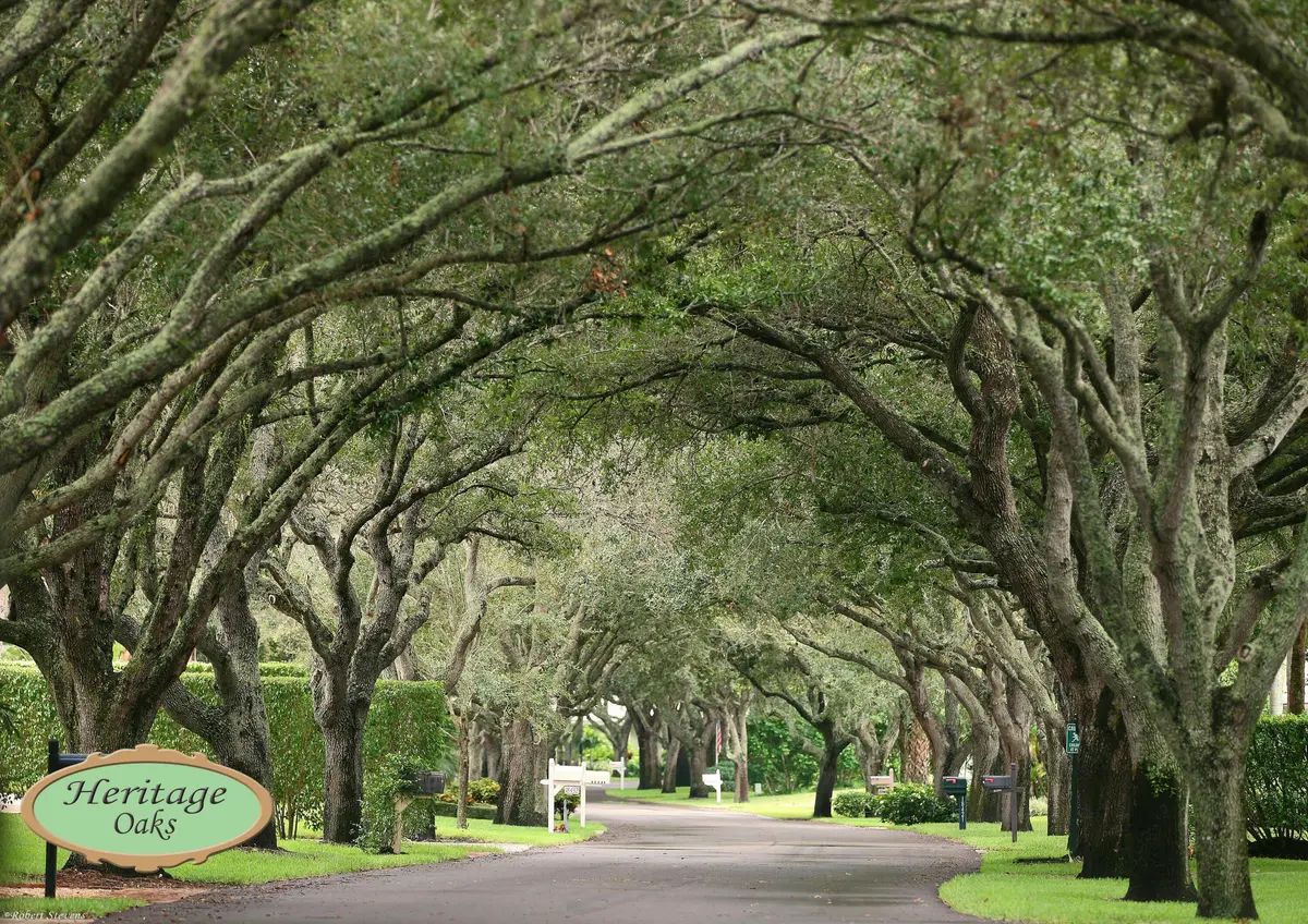 Heritage_Oaks at 18397 SE HERITAGE Drive, Jupiter
