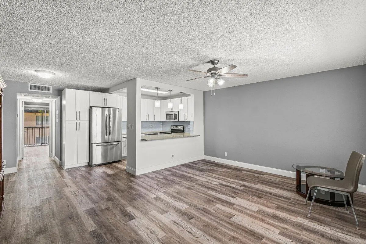 008-700VillageGreenCourt-Unit319-PalmSpr at 700 Village Green Court 319, Palm Springs