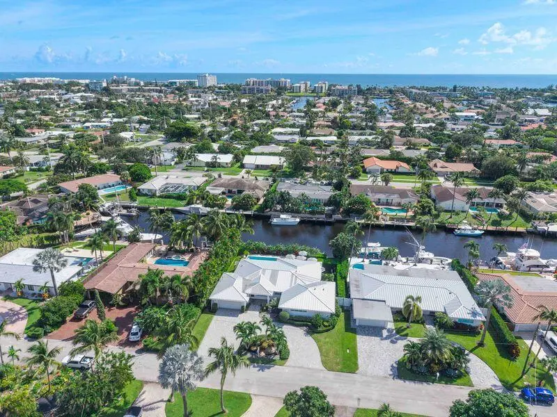 11lEPdtbSQ at 1020 SE 12th Terrace, Deerfield Beach