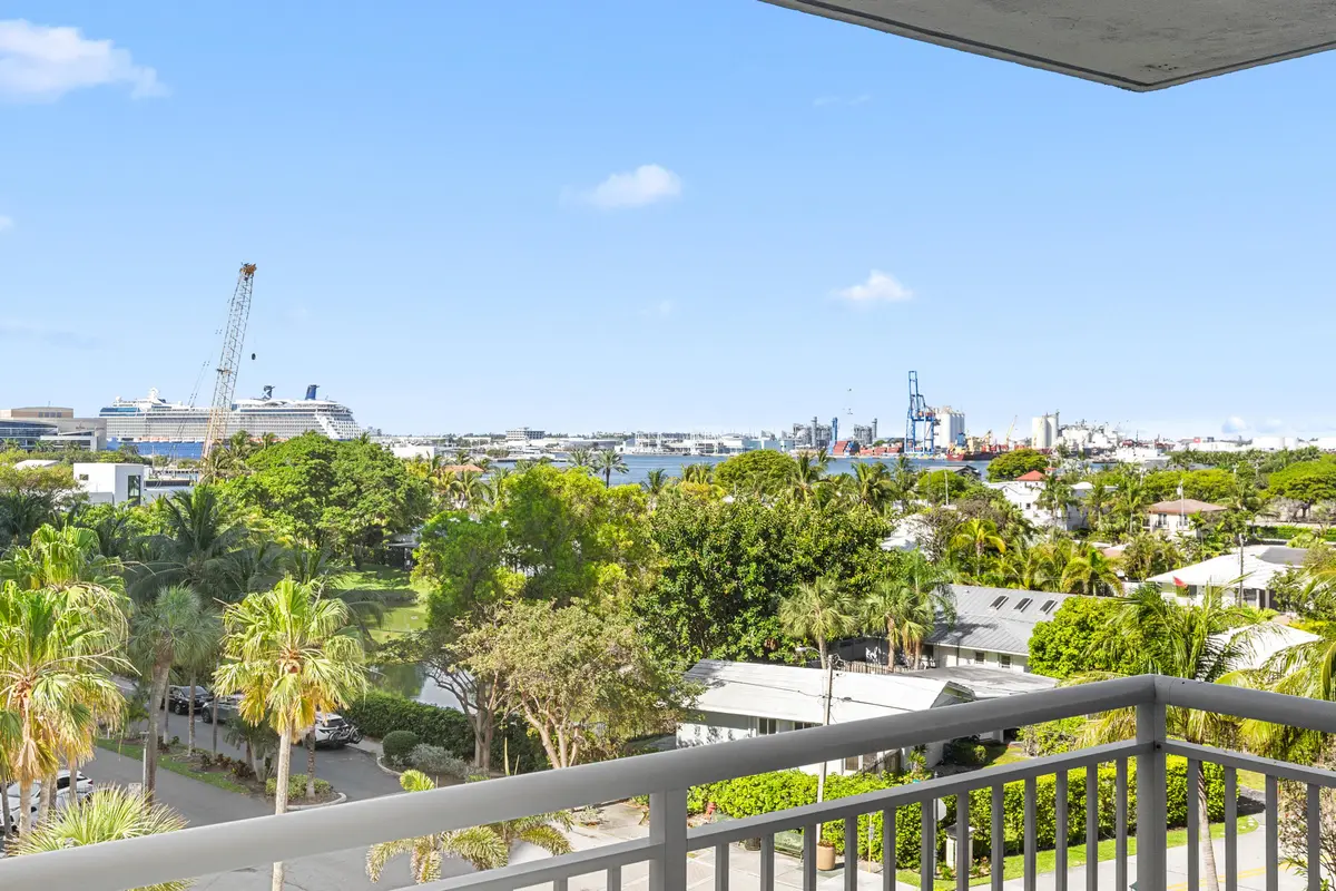 R6II4791 at 1920 S OCEAN Drive 611, Fort Lauderdale