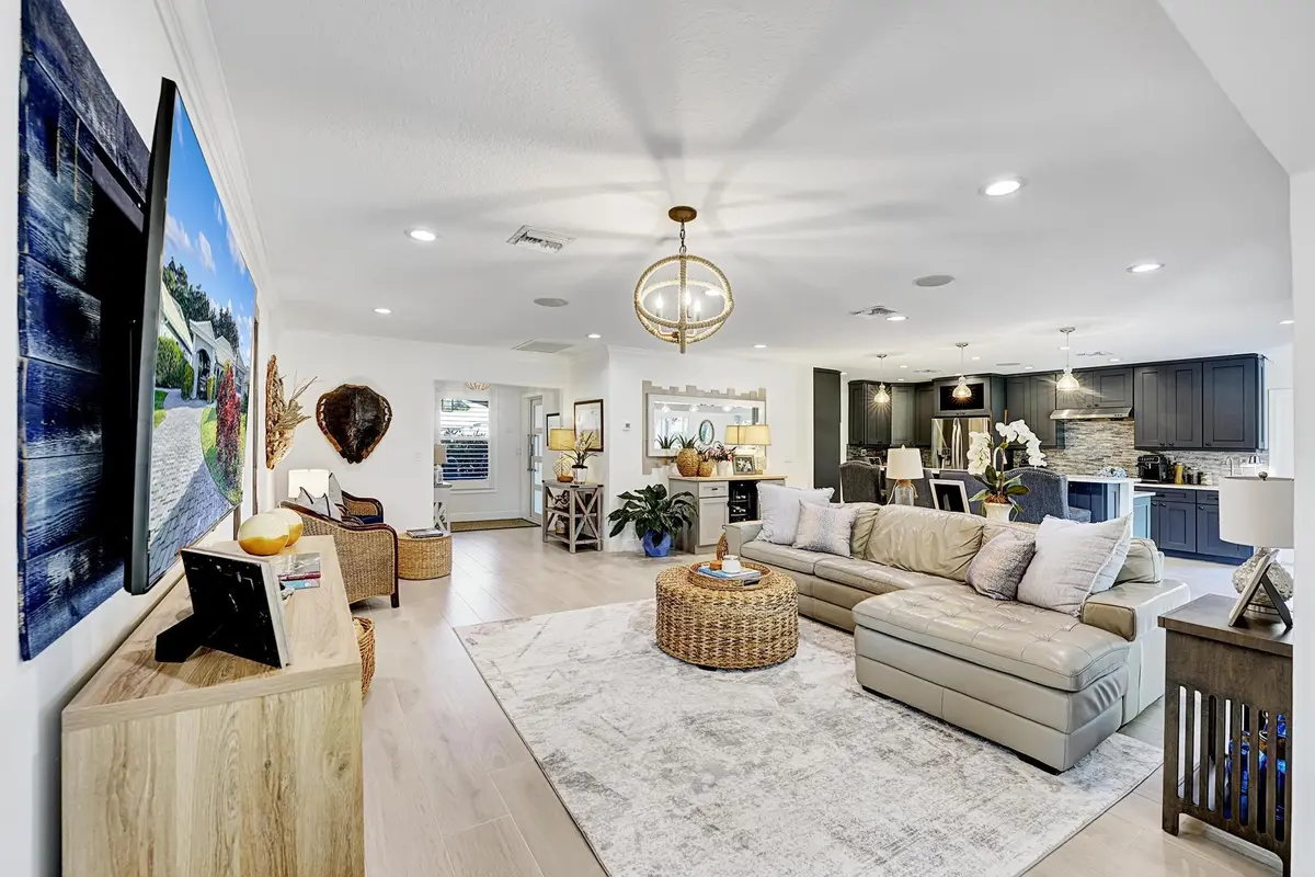 Family Room 1 at 4866 S Lake Drive, Boynton Beach