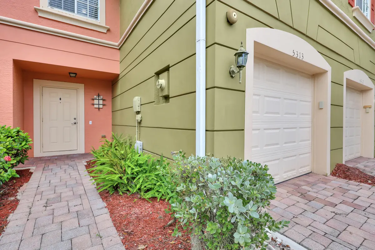 Front Door View at 5313 SE Jennings Lane, Stuart