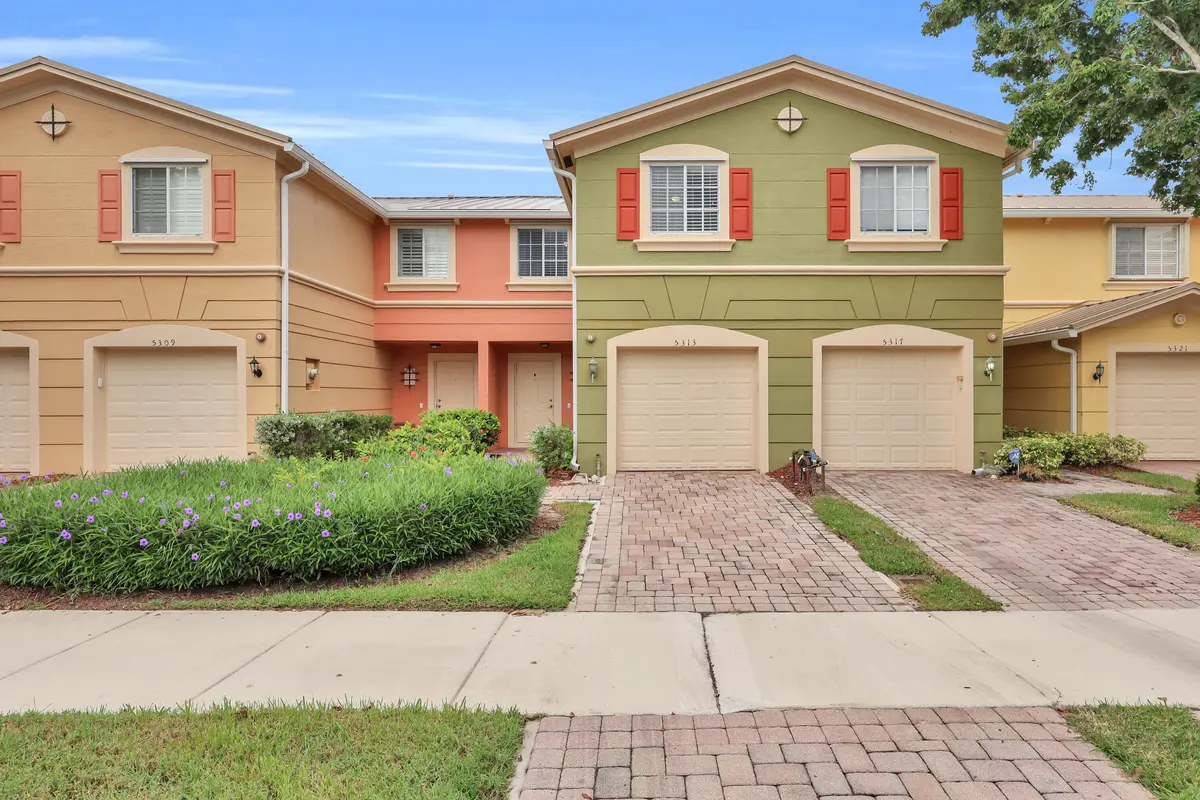 Front View at 5313 SE Jennings Lane, Stuart