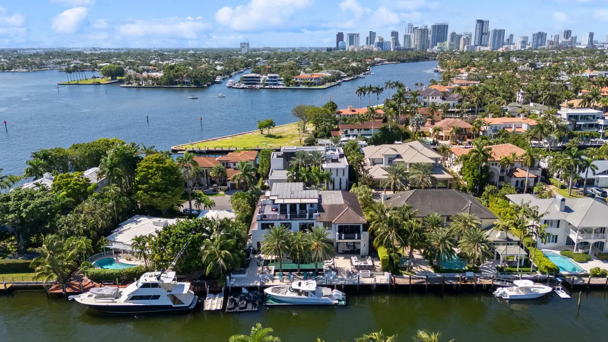 DJI_20251021135321_0016_D (Copy) at 720 ISLE OF PALMS Drive, Fort Lauderdale