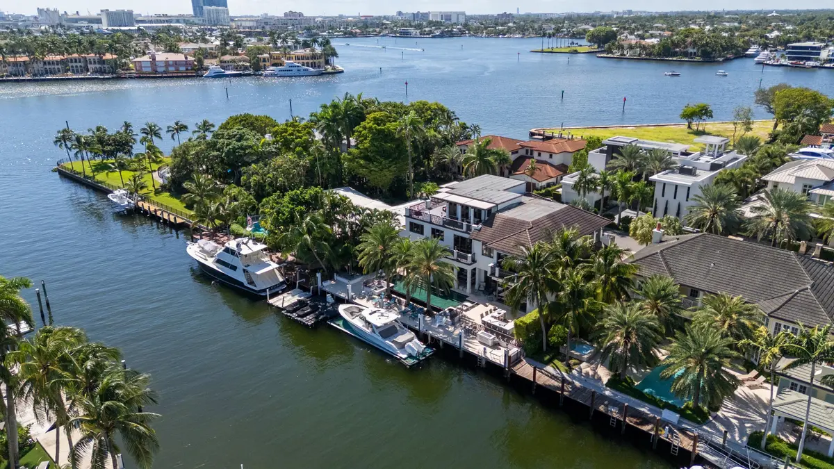 cul de sac Isle of Palms at 720 ISLE OF PALMS Drive, Fort Lauderdale