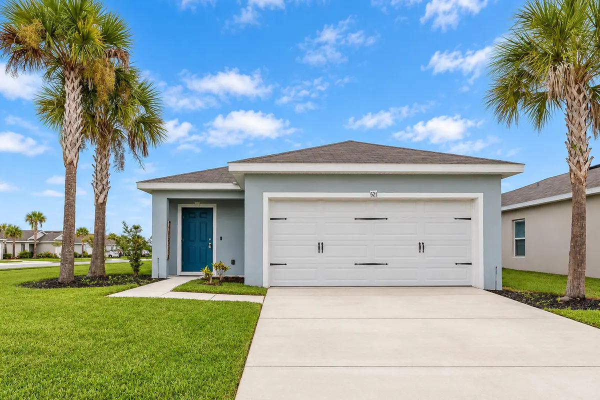 Front of house at 521 Cherimoya Street, Fort Pierce