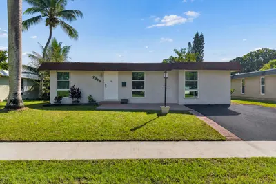 7908 NW 73RD Terrace, Tamarac – Single Family Residence for sale