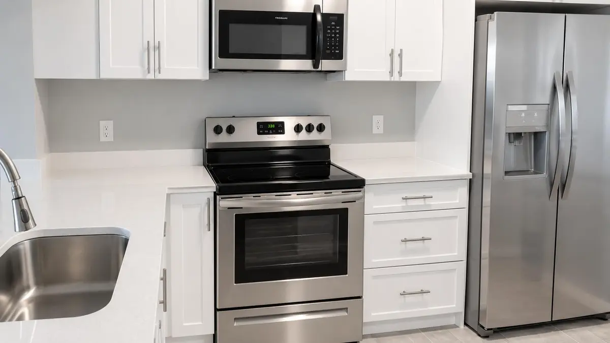 kitchen 2 at 3050 PRESIDENTIAL Way 206, West Palm Beach