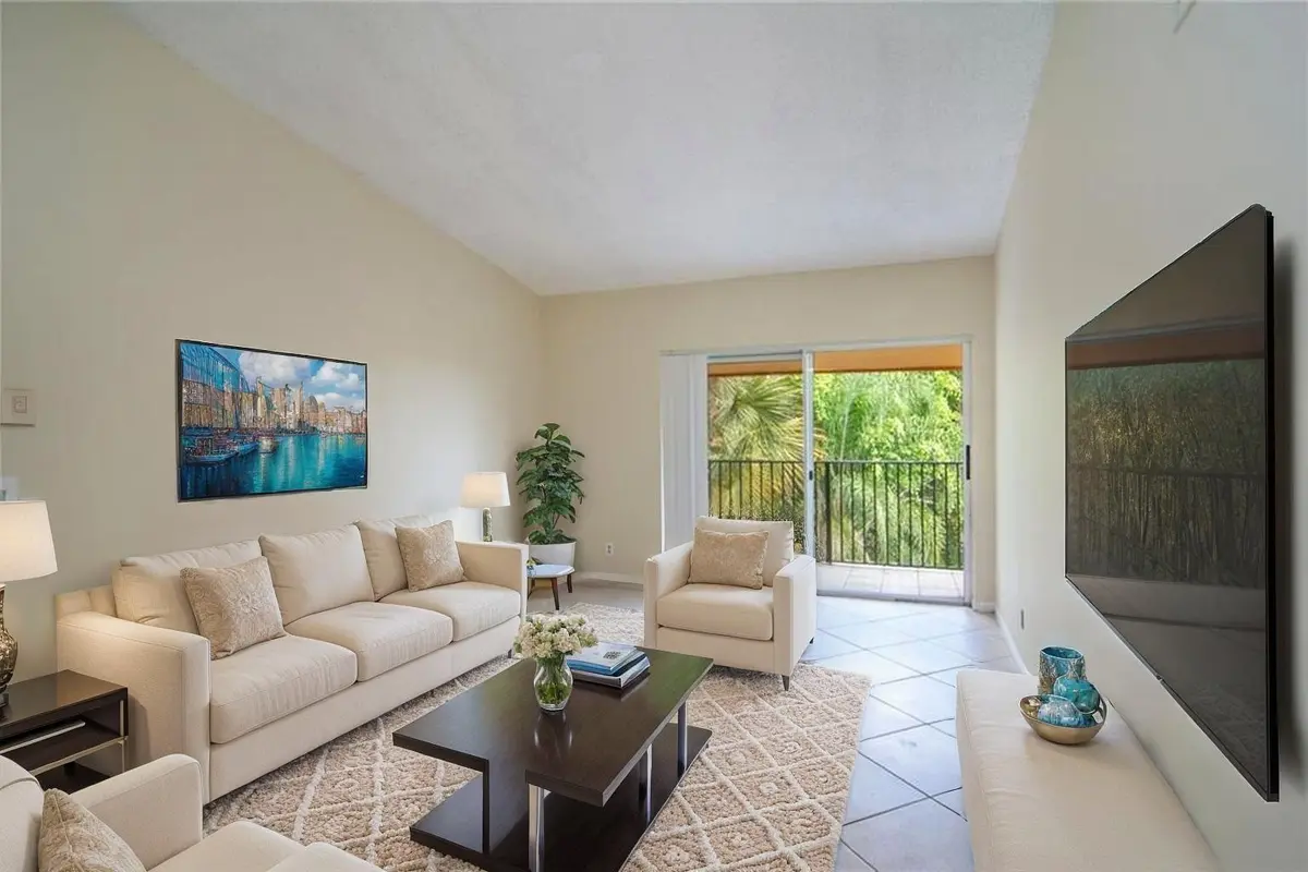 Photo 2 at 10701 CLEARY Boulevard 306, Plantation
