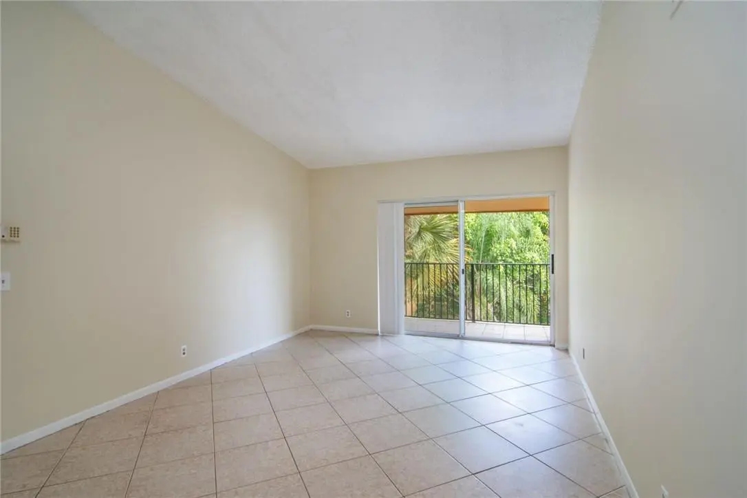 Photo 3 at 10701 CLEARY Boulevard 306, Plantation