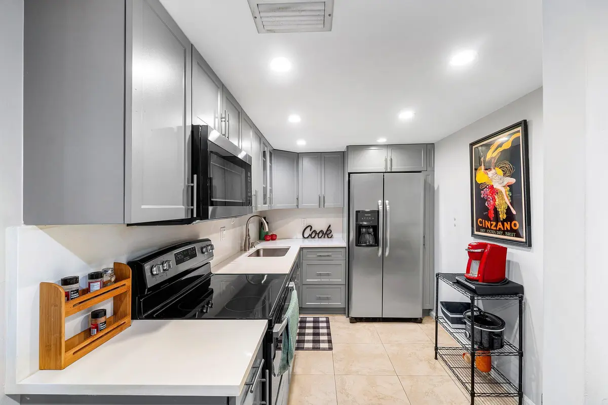 Kitchen at 1428 SE 4th Avenue, Deerfield Beach