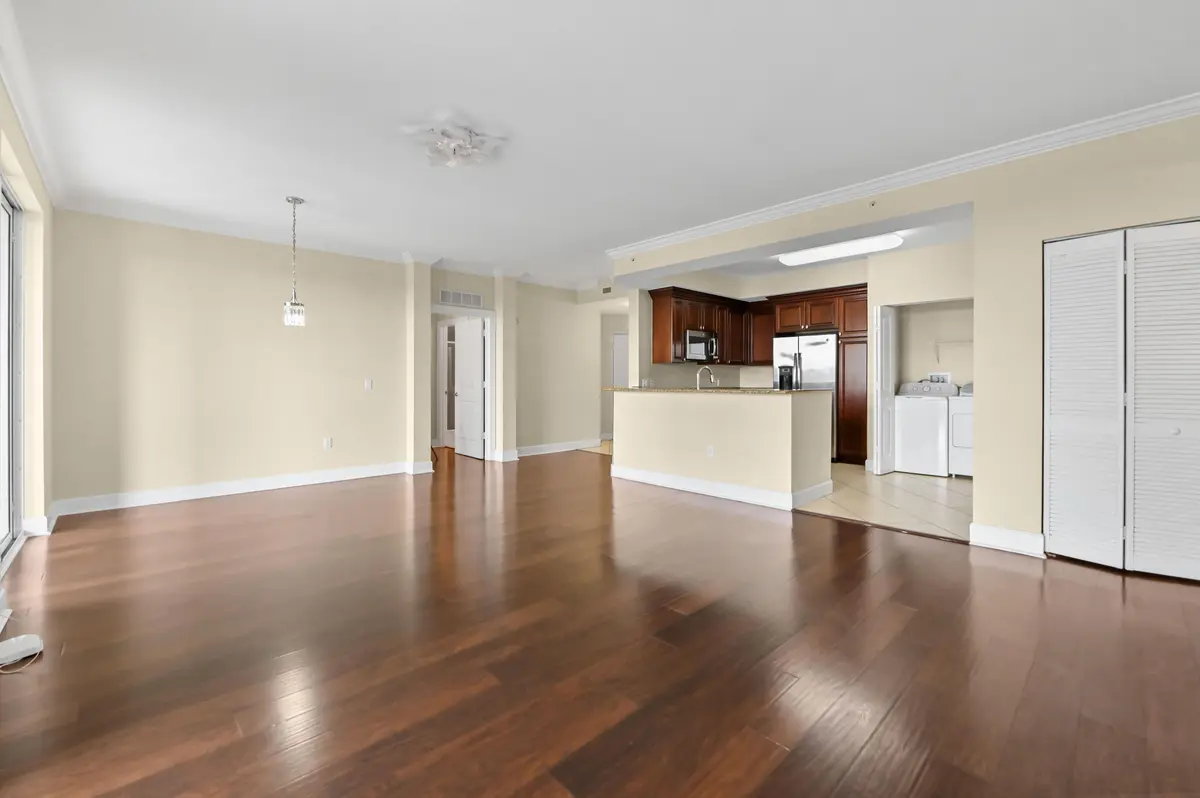 14 Dining area 02 at 1660 Renaissance Commons Boulevard 2517, Boynton Beach