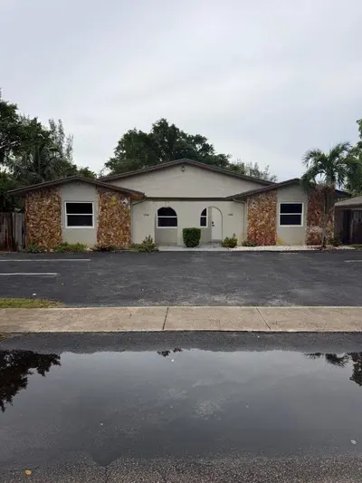 2950 SE 2ND Street, Boynton Beach – Single Family Residence for rent