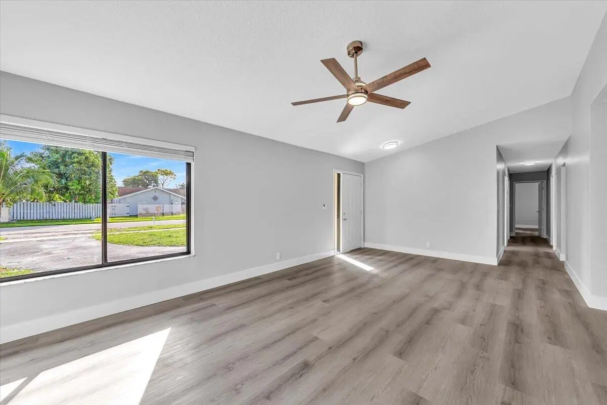837 SW 56TH Avenue, Margate, FL – photo 5