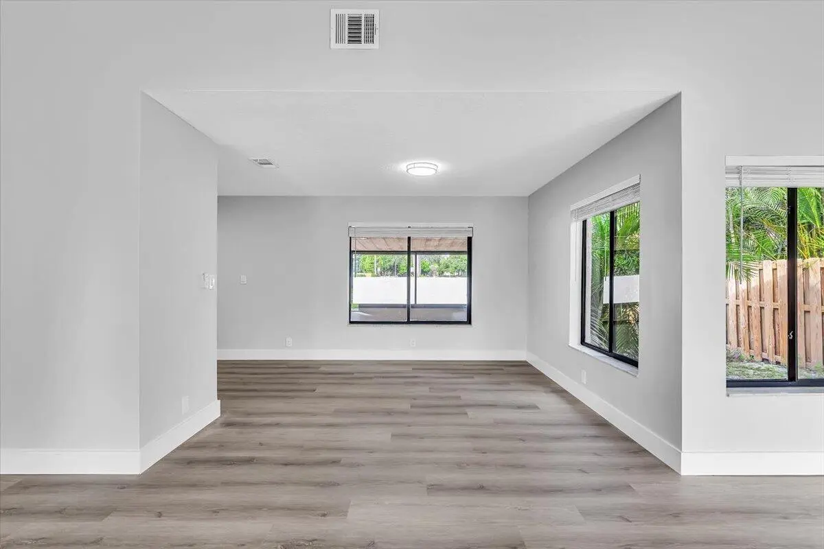837 SW 56TH Avenue, Margate, FL – photo 6