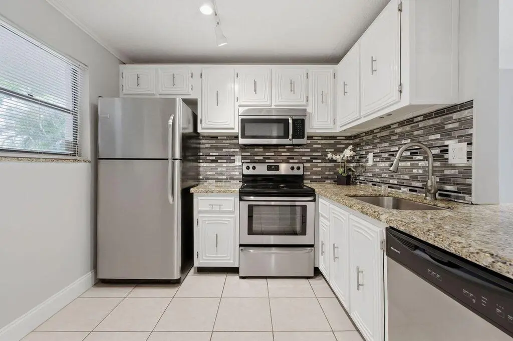 Travis kitchen 2 at 485 N PINE ISLAND Road A105, Plantation