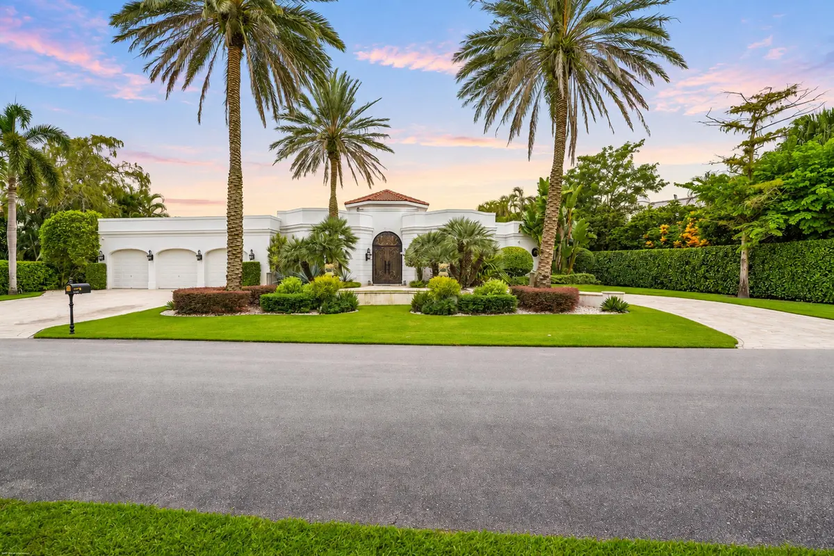 Front Entry at 2344 Golf Brook Drive, Wellington