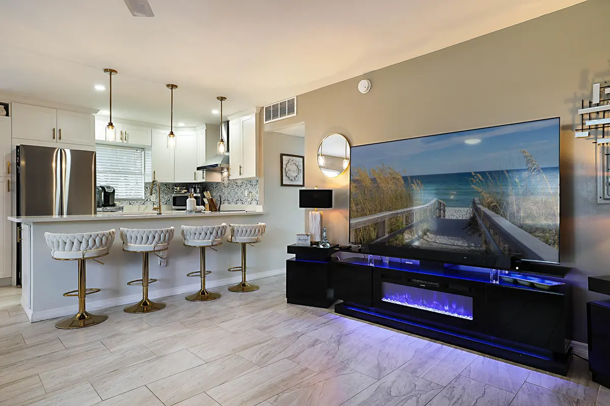 136 Tuscany B-14 at 136 Tuscany B, Delray Beach