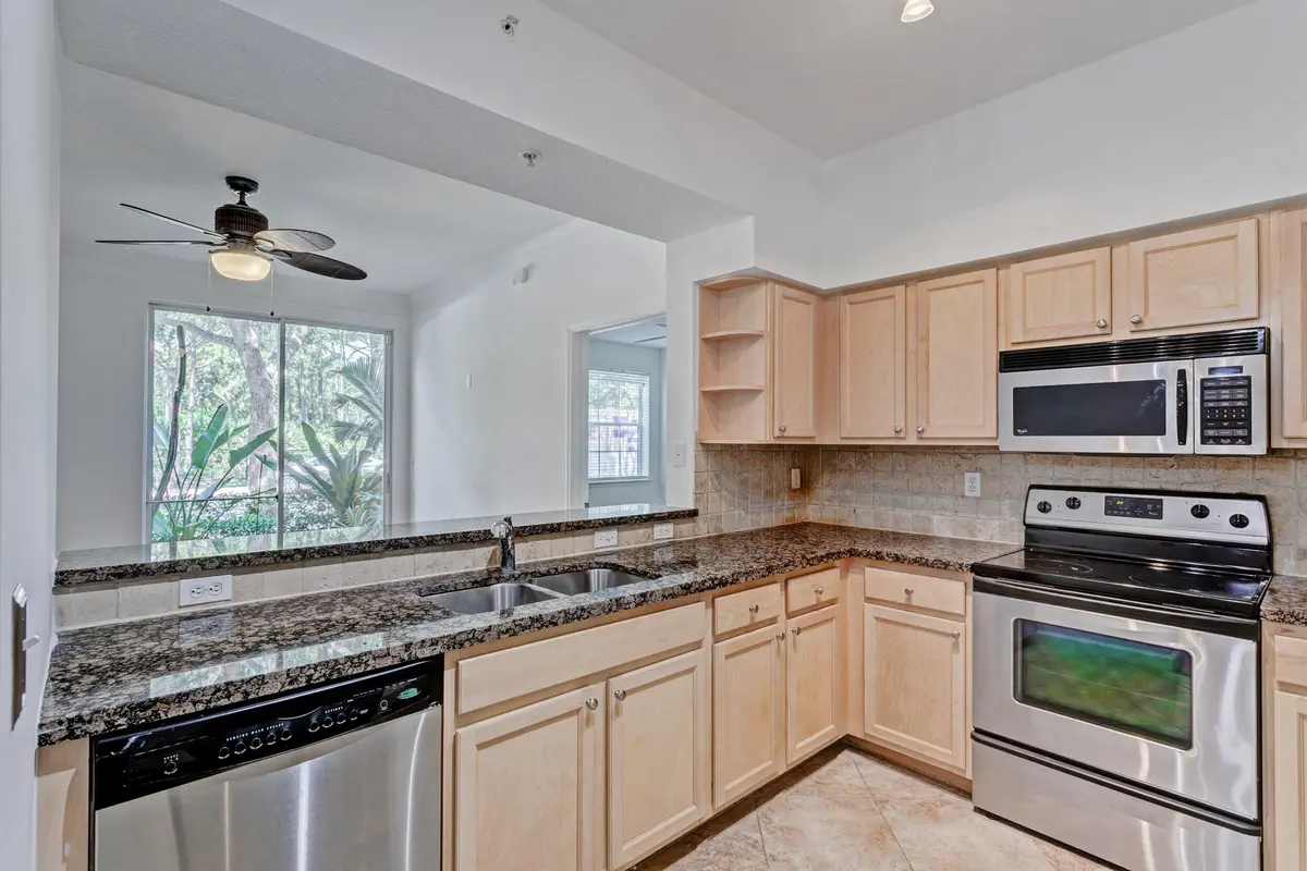 29_320a7779 at 175 GALICIA Way 103, Jupiter