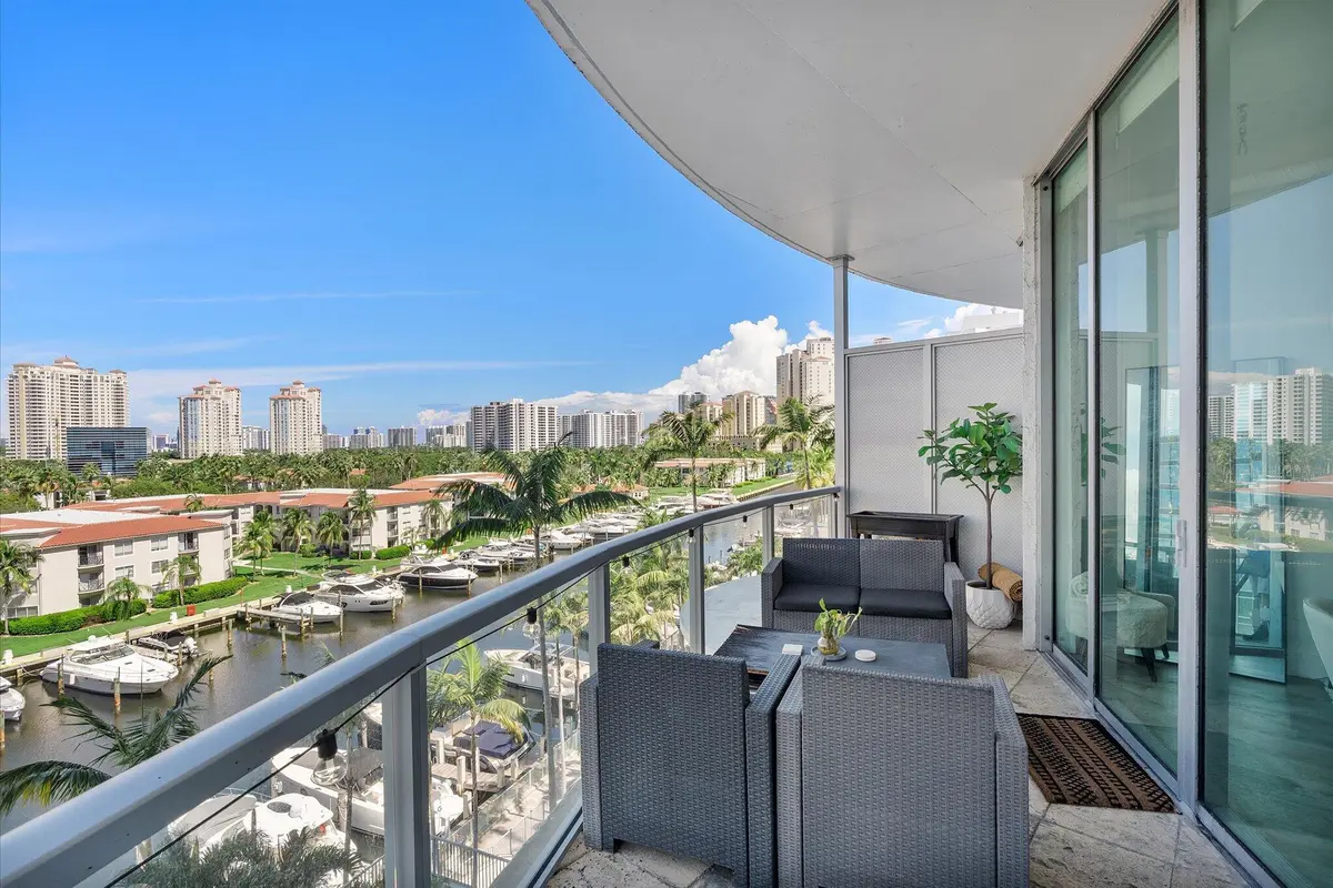 06-3029 NE 188th St #610_006 at 3029 NE 188TH Street 610, Aventura