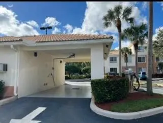 CARWASH 3207 at 3207 MYRTLEWOOD Circle, Palm Beach Gardens