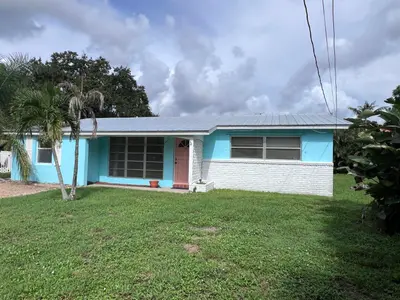 1053 NW TERRACE Road, Stuart – Single Family Residence for sale