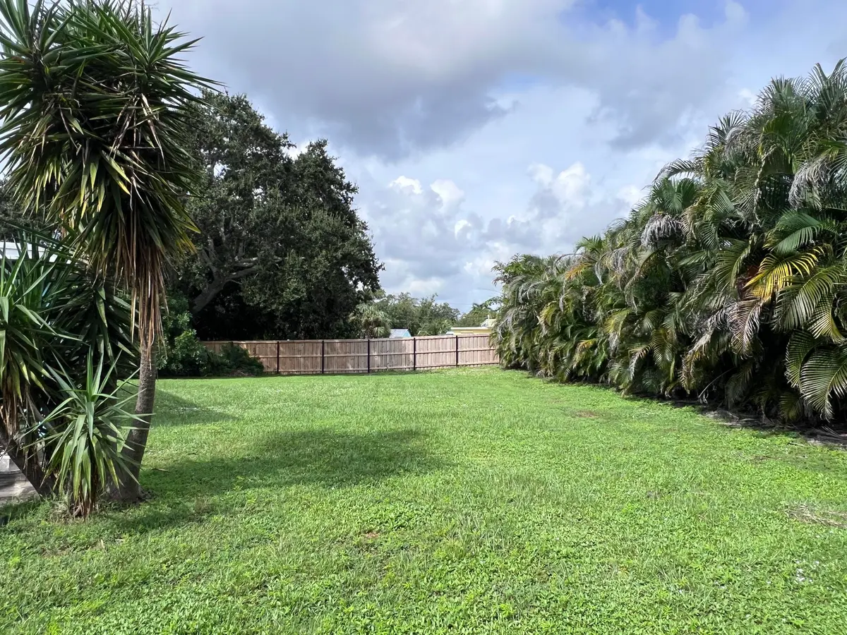 1053 NW Terrace Rd Yard at 1053 NW TERRACE Road, Stuart