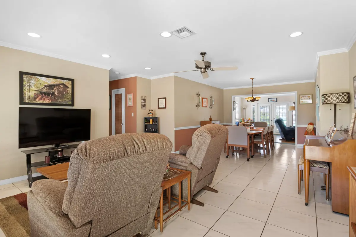 accutour_01 5741-ne-19th-terrace-007 at 5741 NE 19TH Terrace, Fort Lauderdale