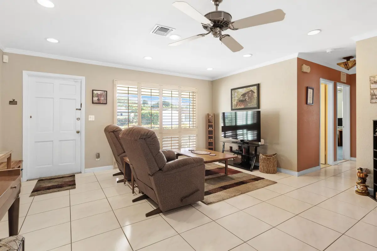 accutour_01 5741-ne-19th-terrace-008 at 5741 NE 19TH Terrace, Fort Lauderdale