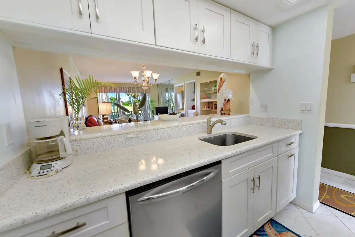 010-008-5811 NE Gulfstream-1499x1000 at 5811 NE GULFSTREAM Way 4002, Hutchinson Island