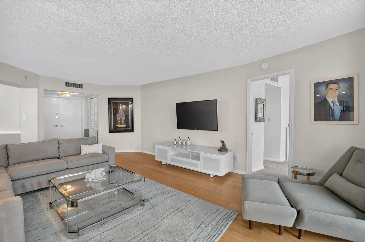 Living Rm & Guest Suite Entry at 550 S Ocean Boulevard 2209, Boca Raton