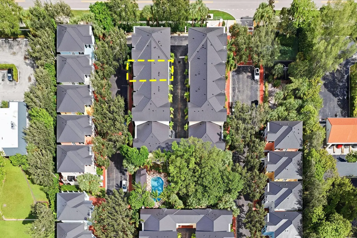 Aerial view all of community! at 1009 W Heritage Club Circle, Delray Beach
