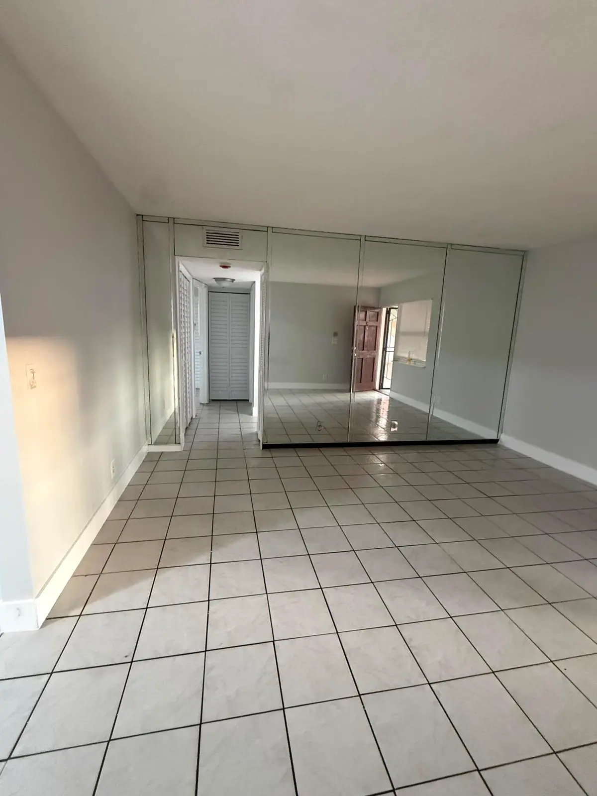 ab204407-950f-43eb-951f-c70c92b9c00d at 313 SW 1ST Court L-3, Pompano Beach
