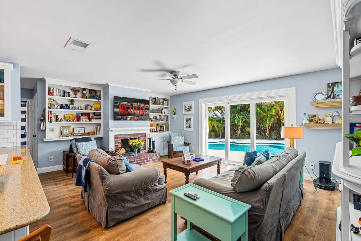 611 East Dr 5 Family Room at 611 East Drive, Delray Beach