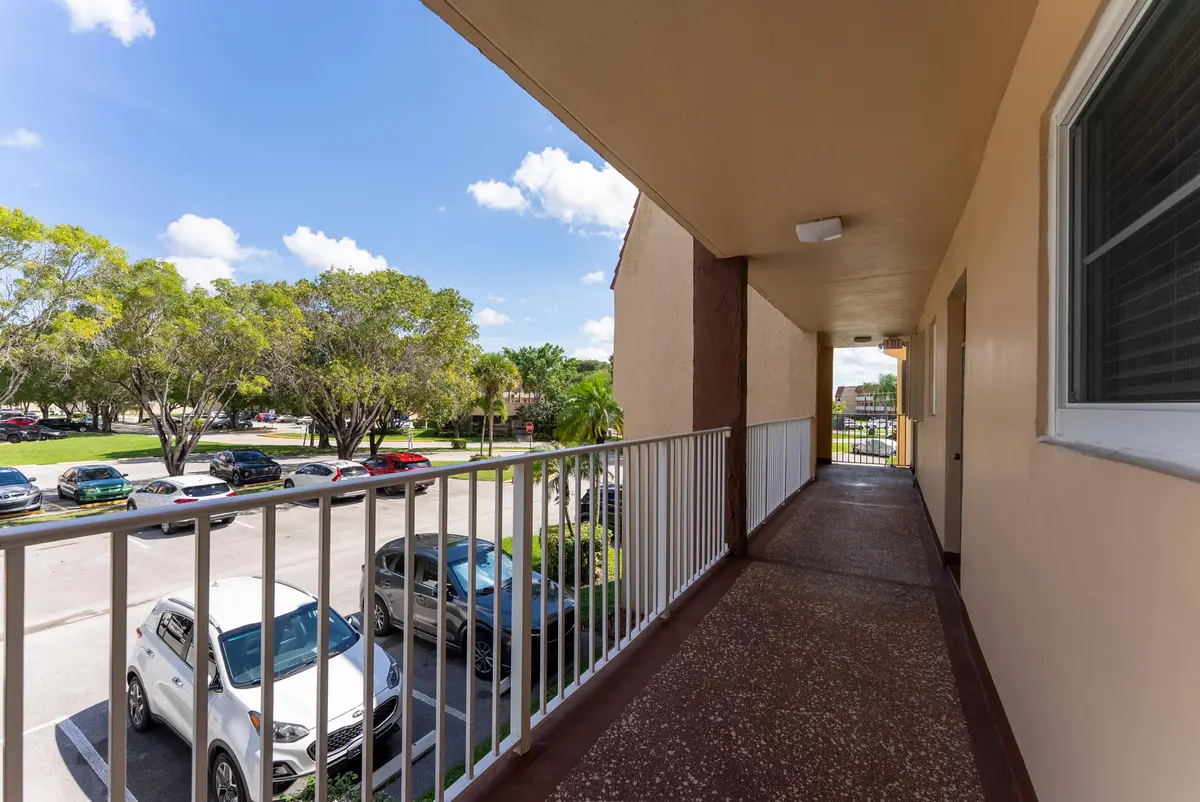 03-3 at 2801 N Pine Island Road 202, Sunrise