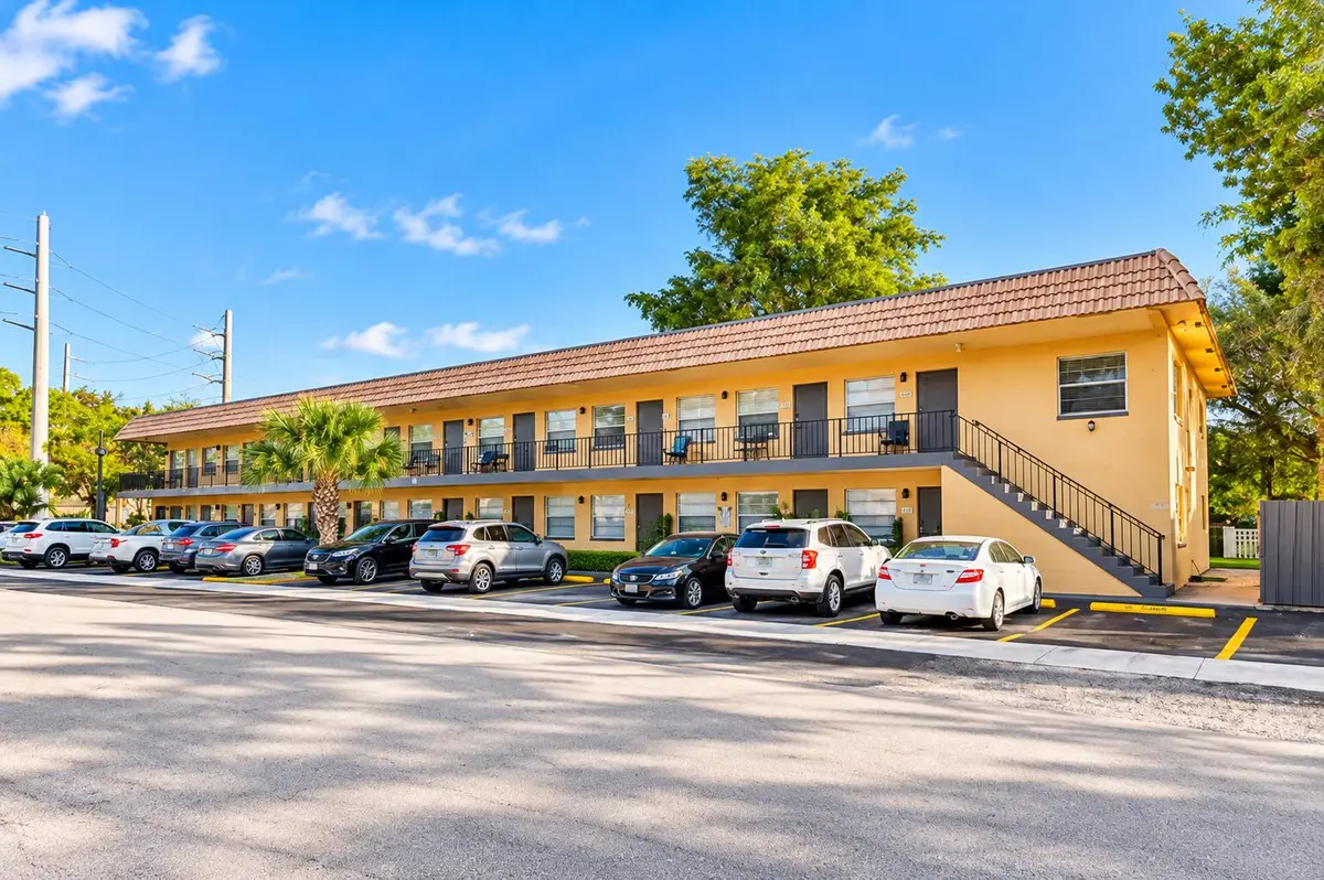 259E06F2-CC96-4698-AB67-F53923E98D22 at 1401 NE 17TH Court, Fort Lauderdale