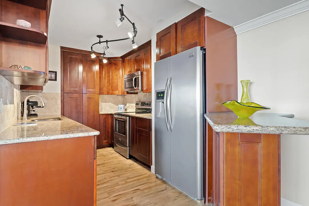 5600-N-FLAGLER-DR-310-33407-009 at 5600 N FLAGLER Drive 310, West Palm Beach