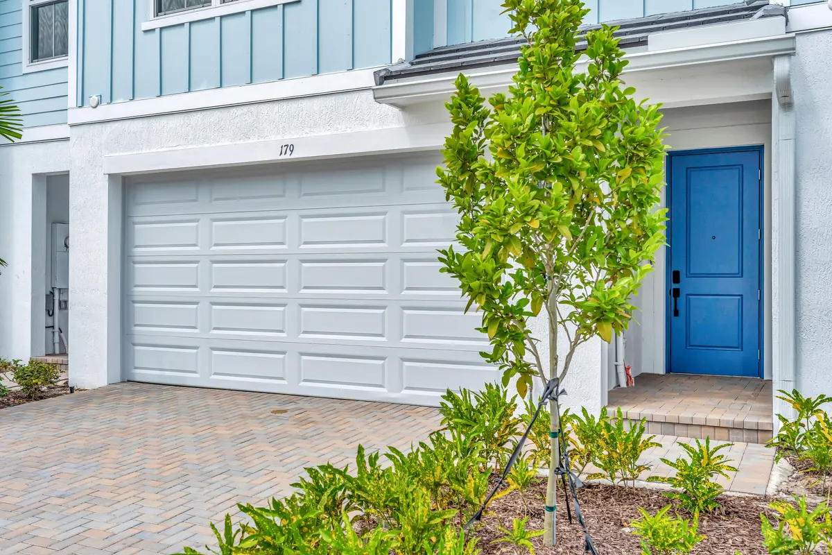 Entrance at 179 SE Birch Terrace, Stuart