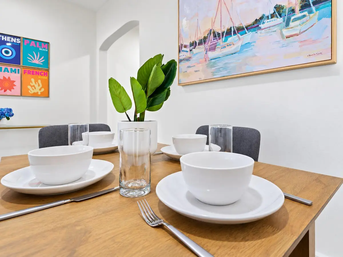 dining(1) at 1216 NE 16th Terrace, Fort Lauderdale