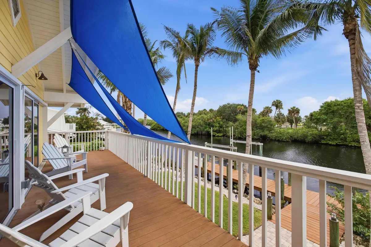 20_deck at 690 SW Salerno Road, Stuart