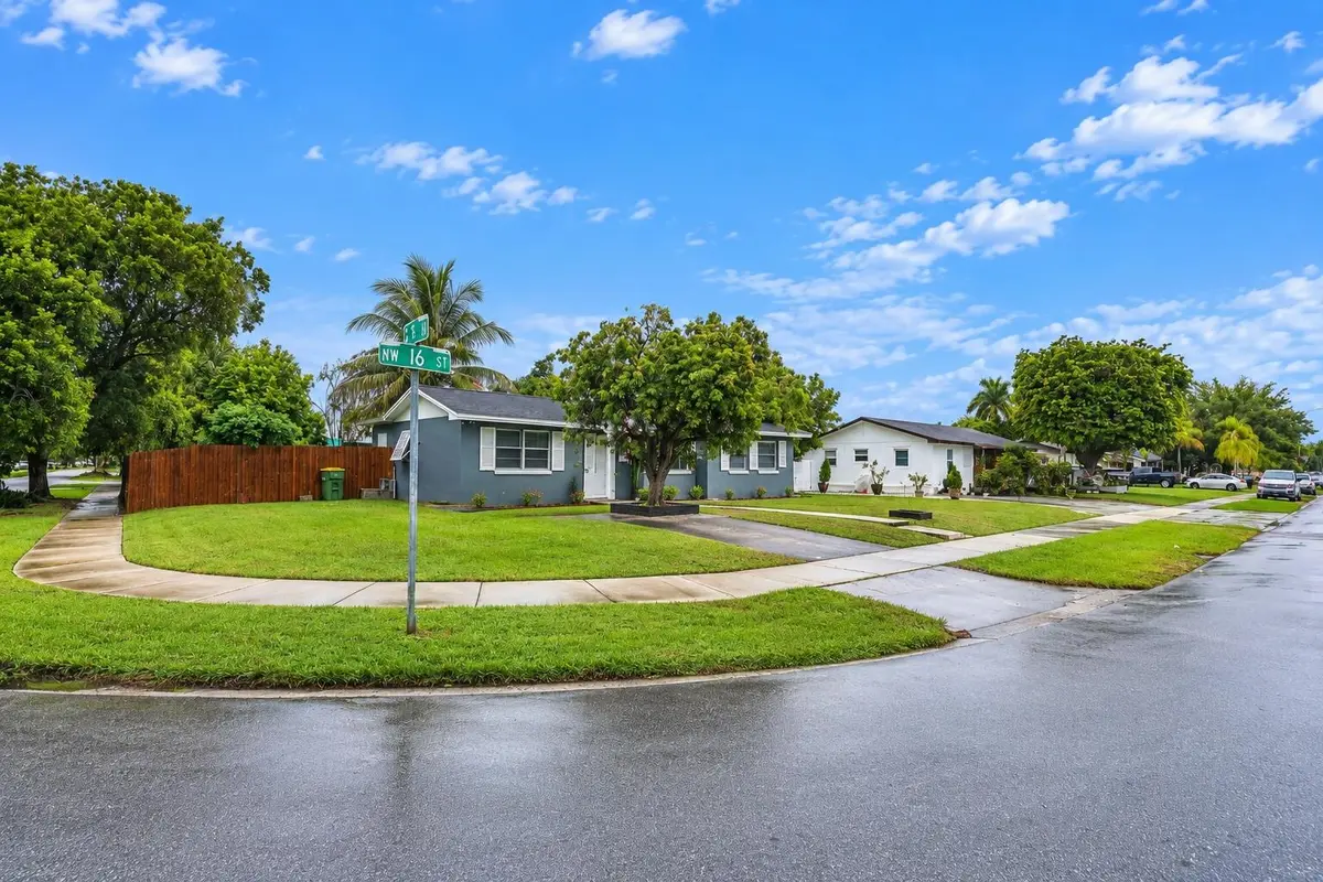 2 (1) at 465 NW 16TH Street, Homestead