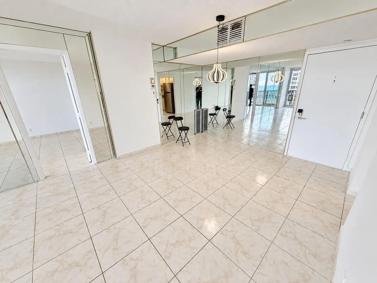 Dining Area at 525 N OCEAN Boulevard 1621, Pompano Beach
